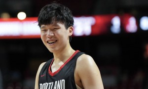 杨瀚森10+5+4+3吕佩尔23+9 开拓者胜勇士迎夏联开门红