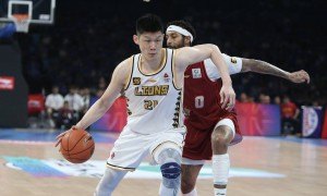 总决赛-布朗44分周琦26+13 广厦客场逆转北京总分2-1